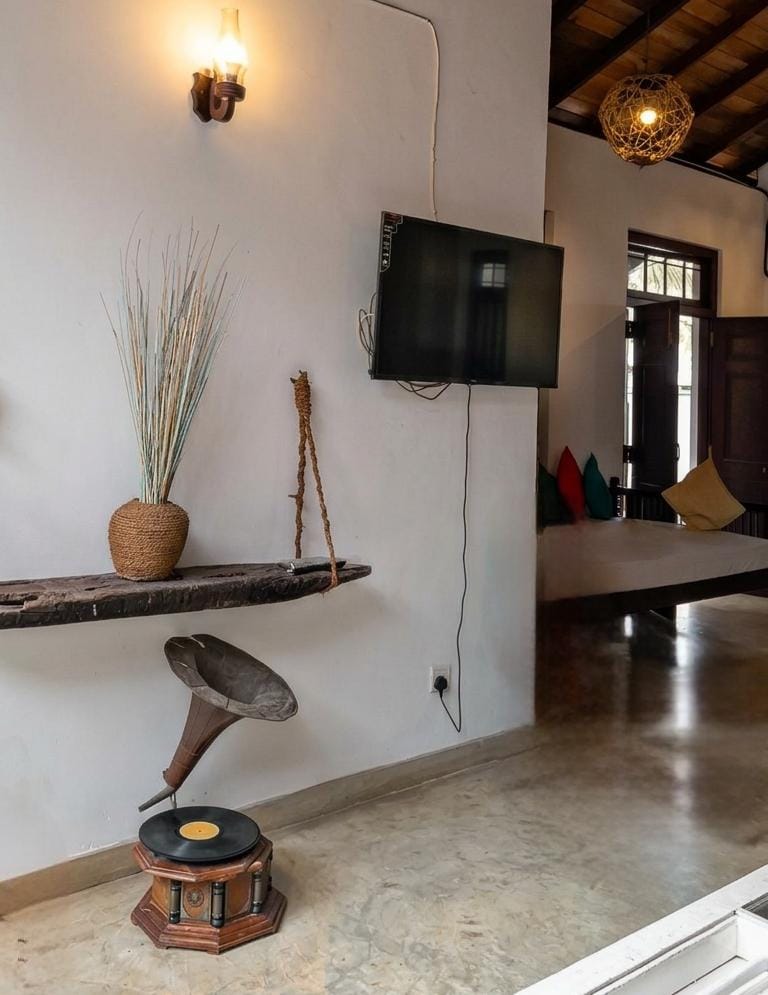 Hanna Villa Interior